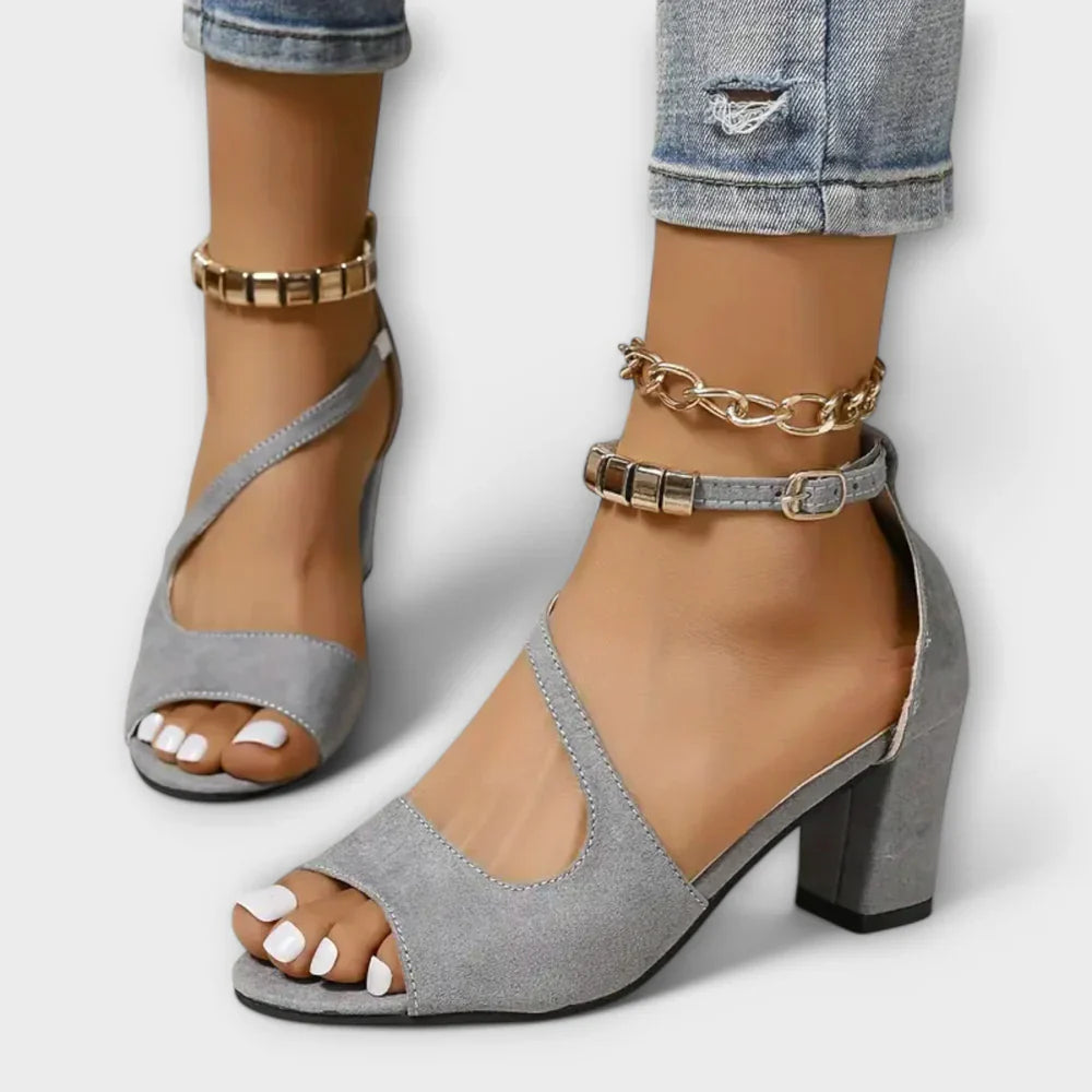 EVERRET COURT HIGH HEELS