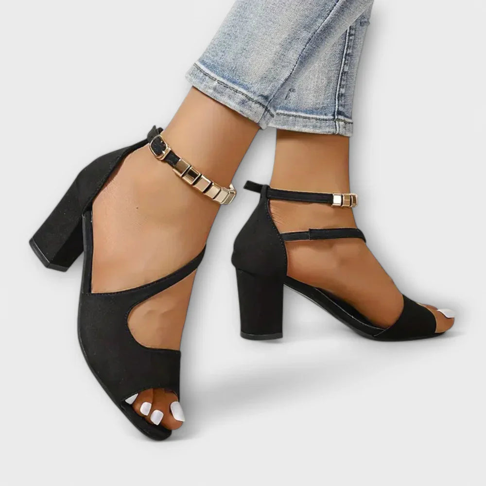 EVERRET COURT HIGH HEELS