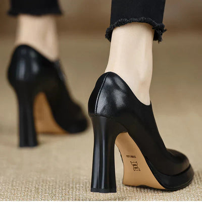 EVERRET  STYLISH PUMPS