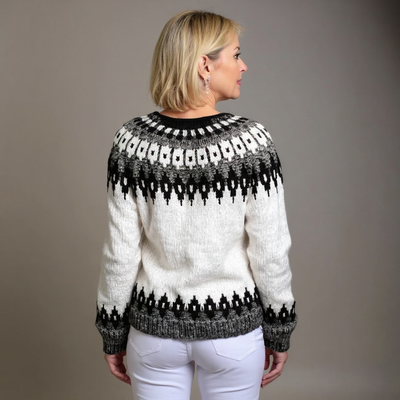 Laera & Cole - Classic Icelandic Wool Cardigan