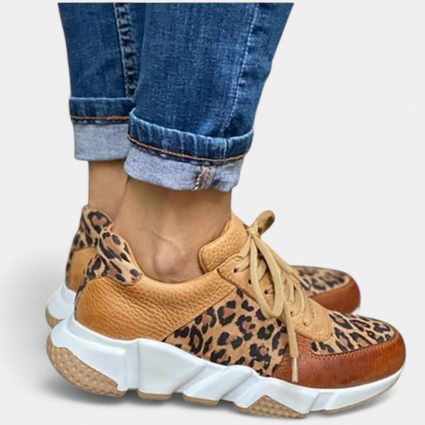 HART LEOPARD SNEAKER