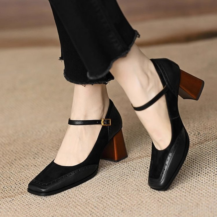 EVERRET ELEGANT PUMPS